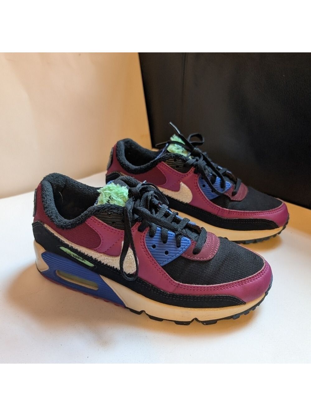 Nike Air Max 90 premium cactus flower Size 8 In GUC